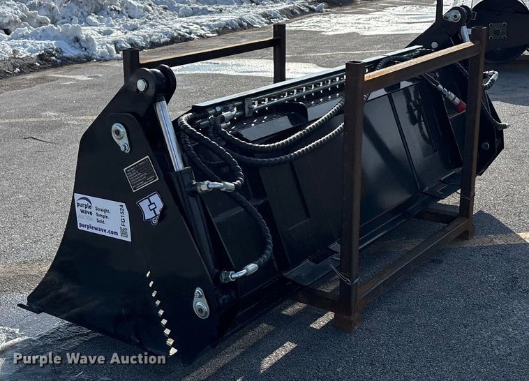 image for item FG1524 GIYI KH72 skid steer four-in-one bucket