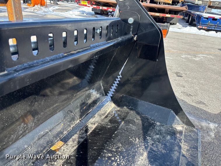 image for item FG1524 GIYI KH72 skid steer four-in-one bucket