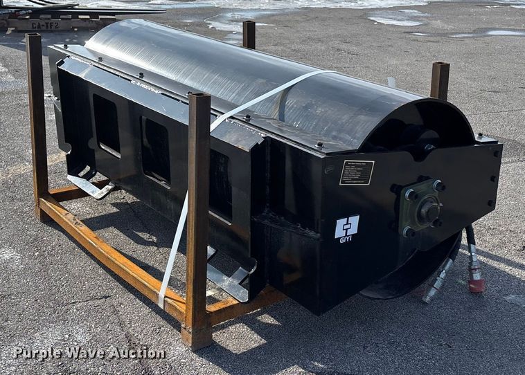 image for item FG1526 GIYI VR 59 skid steer vibratory roller
