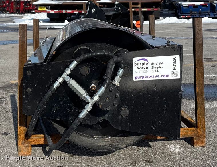 image for item FG1526 GIYI VR 59 skid steer vibratory roller