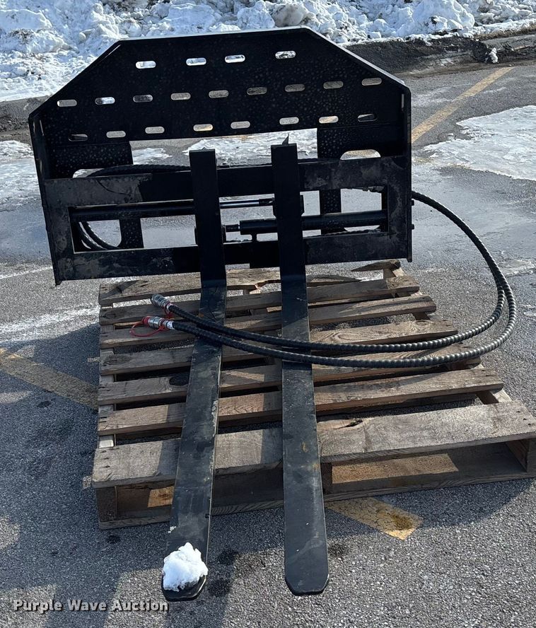 image for item FG1527 Side Shift SF60 skid steer forks