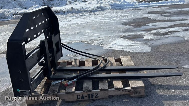 image for item FG1527 Side Shift SF60 skid steer forks