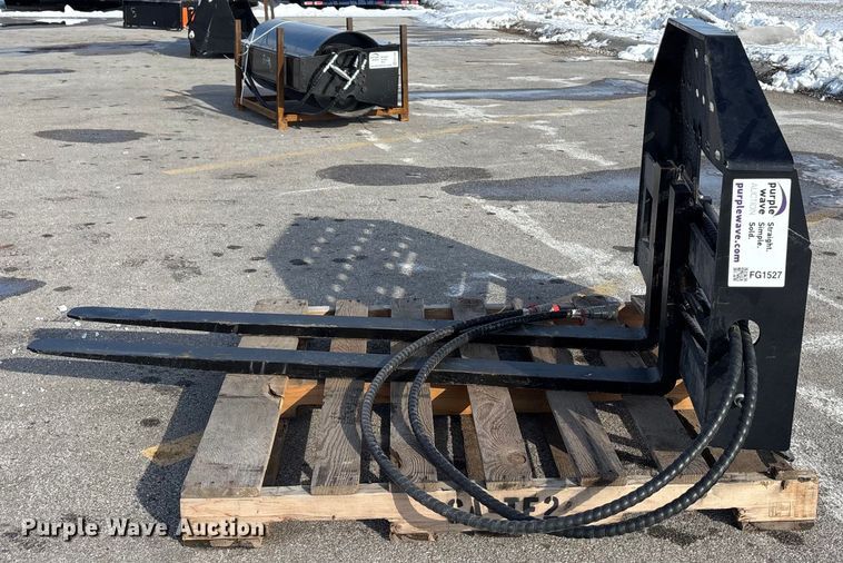 image for item FG1527 Side Shift SF60 skid steer forks