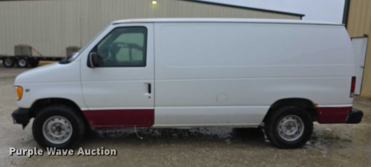 image for item FI0657 2002 Ford E150 van