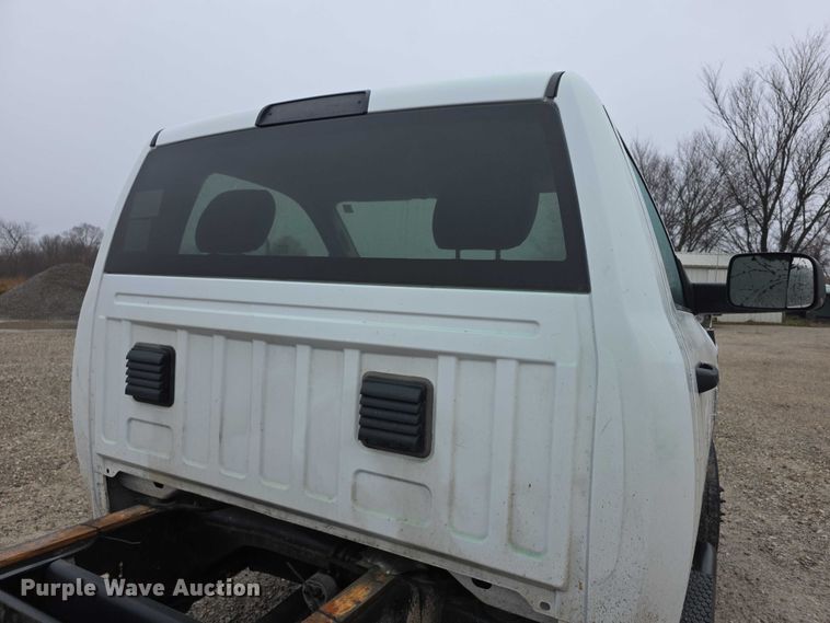 image for item FI0664 2018 RAM 3500HD pickup truck cab and chassis