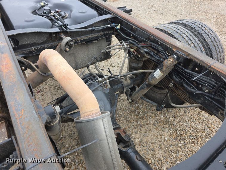 image for item FI0664 2018 RAM 3500HD pickup truck cab and chassis