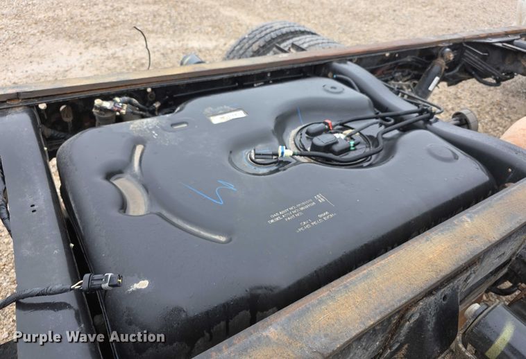 image for item FI0664 2018 RAM 3500HD pickup truck cab and chassis