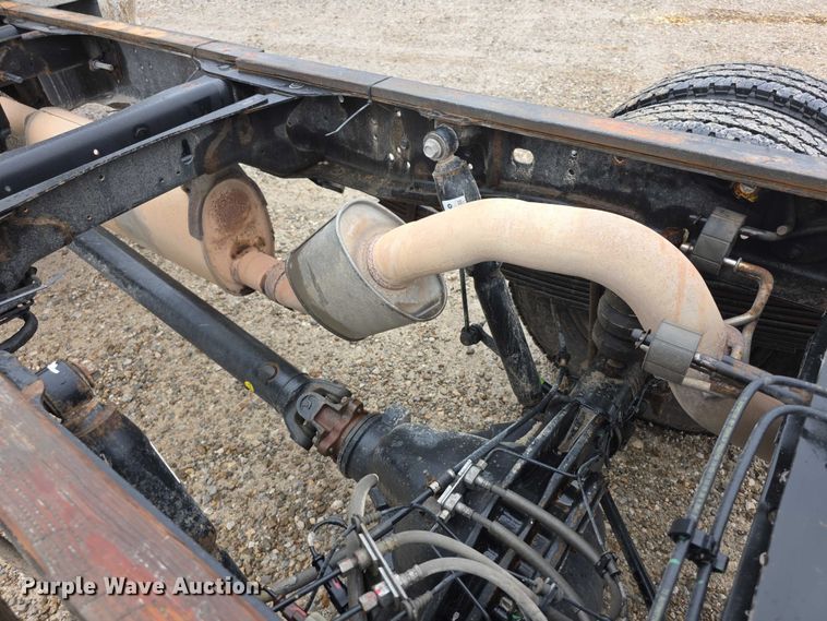 image for item FI0664 2018 RAM 3500HD pickup truck cab and chassis