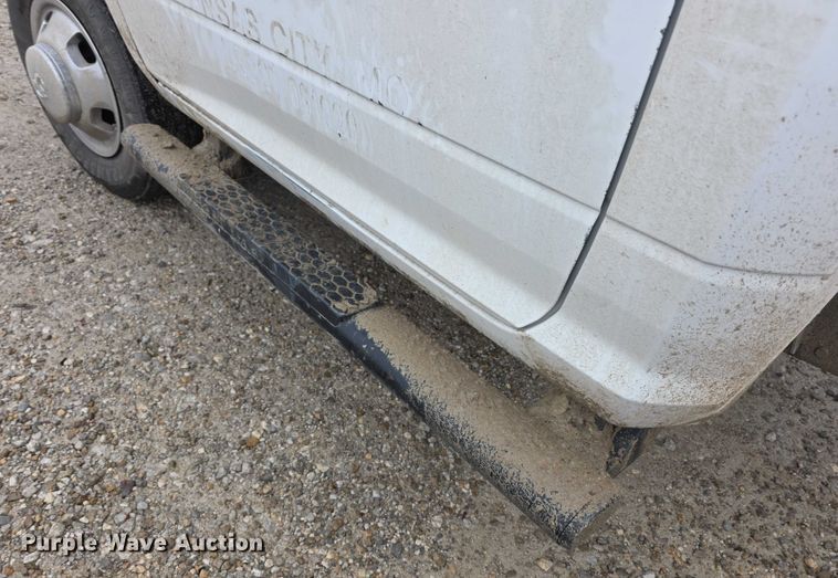 image for item FI0664 2018 RAM 3500HD pickup truck cab and chassis