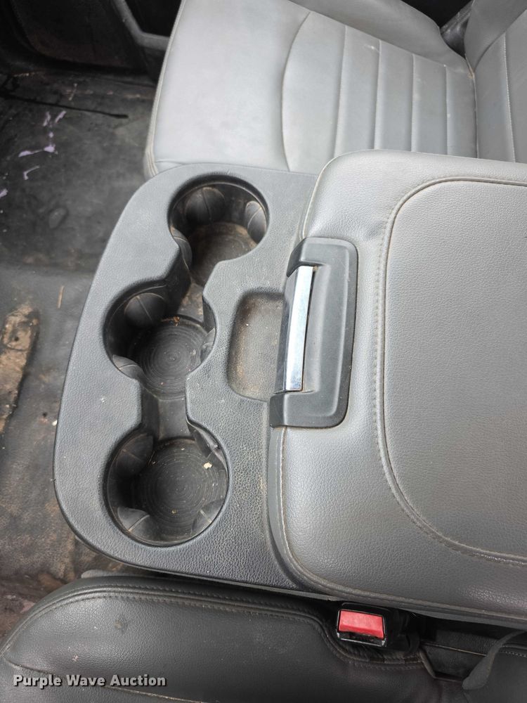 image for item FI0664 2018 RAM 3500HD pickup truck cab and chassis