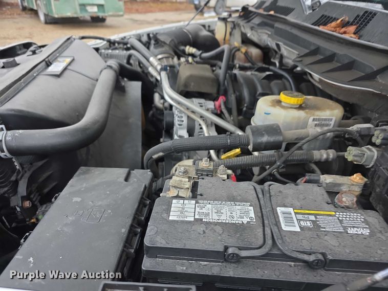 image for item FI0664 2018 RAM 3500HD pickup truck cab and chassis