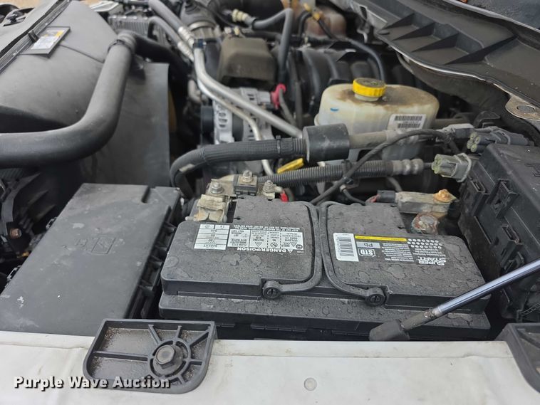 image for item FI0664 2018 RAM 3500HD pickup truck cab and chassis