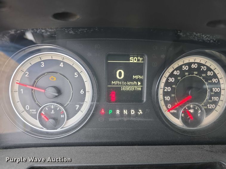 image for item FI0664 2018 RAM 3500HD pickup truck cab and chassis