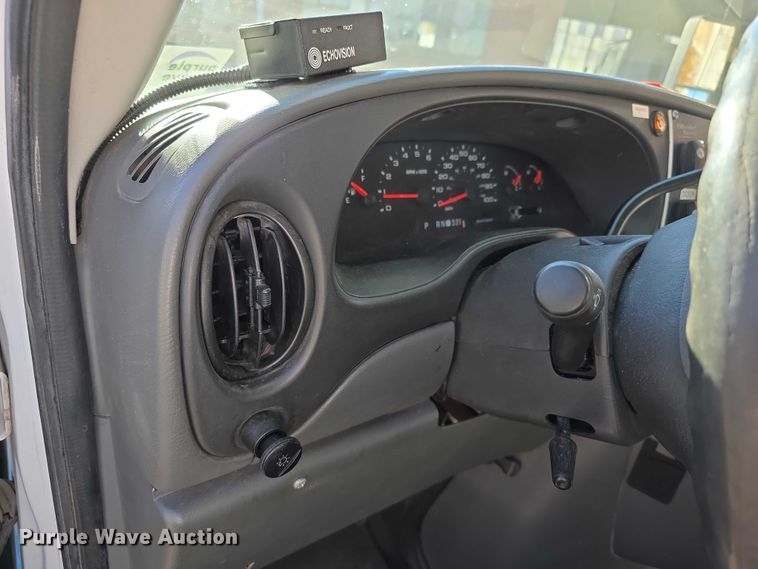 image for item FI0676 2008 El Dorado 200 Aerotech shuttle bus