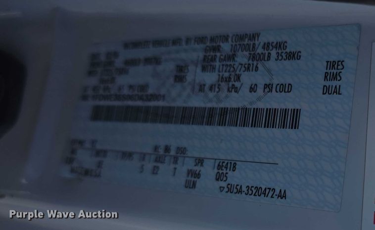 image for item FI0679 2006 El Dorado 200 Aerotech shuttle bus