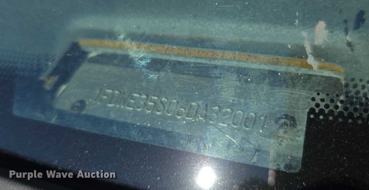 image for item FI0679 2006 El Dorado 200 Aerotech shuttle bus