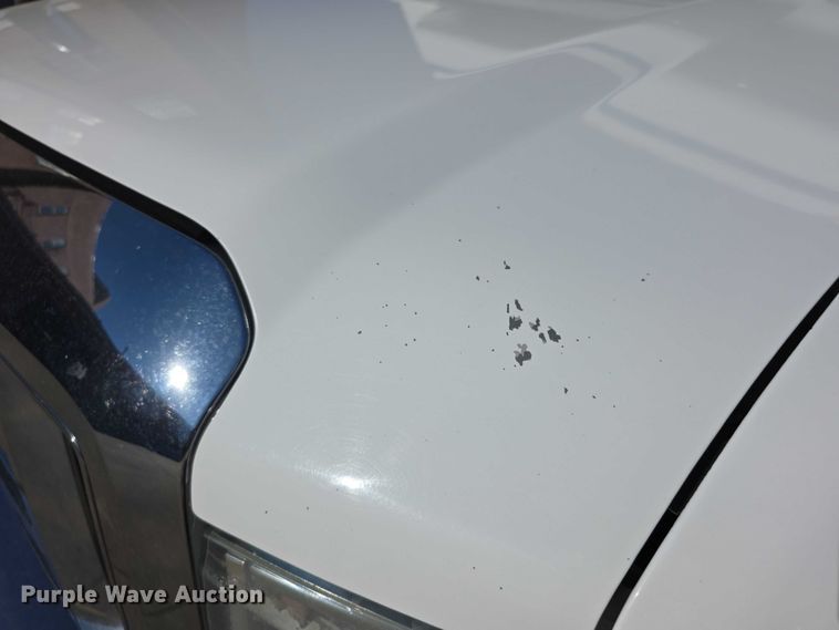 image for item FI0680 2014 Ford E450 Super Duty shuttle bus