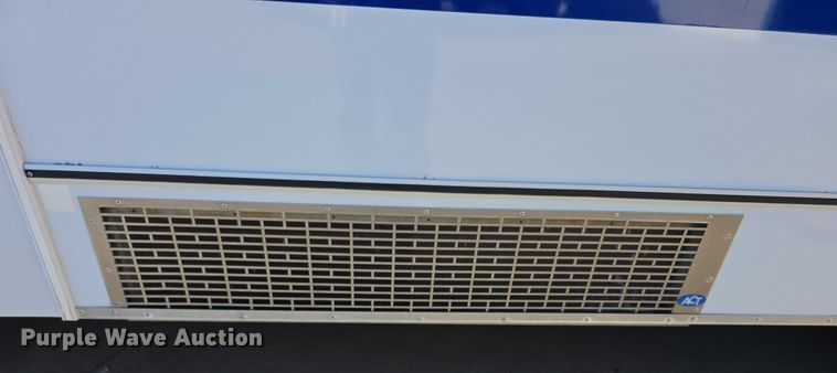 image for item FI0680 2014 Ford E450 Super Duty shuttle bus