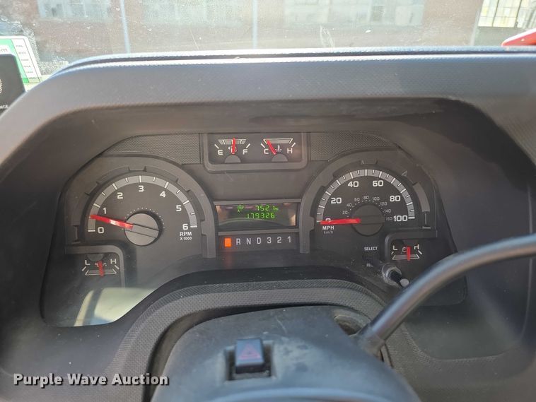 image for item FI0680 2014 Ford E450 Super Duty shuttle bus