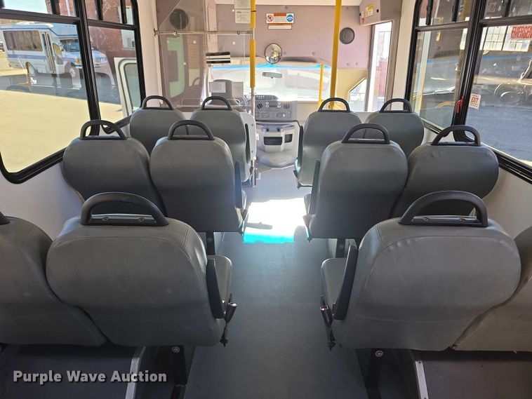 image for item FI0680 2014 Ford E450 Super Duty shuttle bus