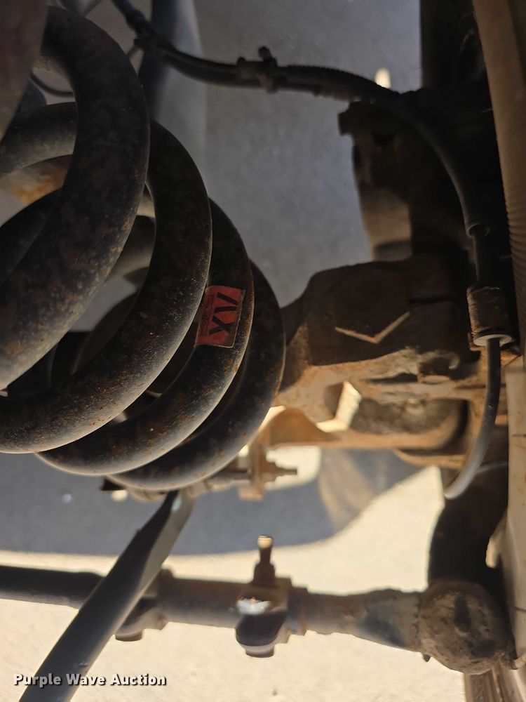 image for item FI0680 2014 Ford E450 Super Duty shuttle bus