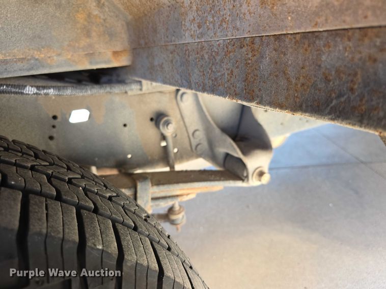 image for item FI0680 2014 Ford E450 Super Duty shuttle bus