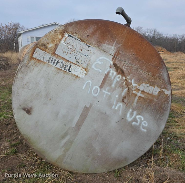 image for item FI0683 American Steel Works diesel fuel tank