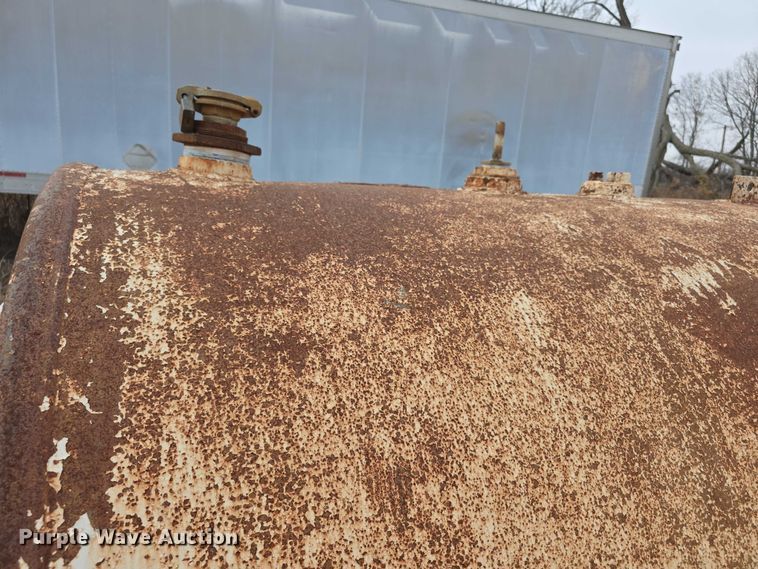 image for item FI0686 Fuel tank