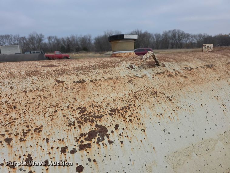 image for item FI0686 Fuel tank