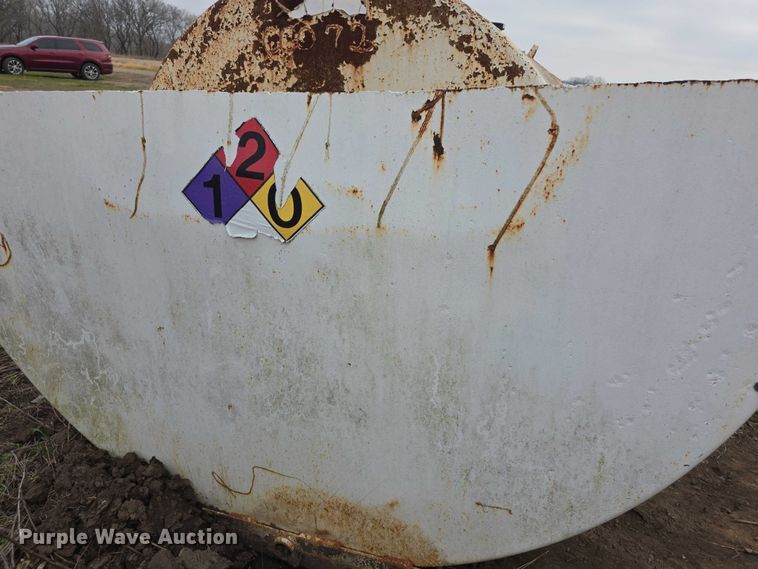 image for item FI0686 Fuel tank