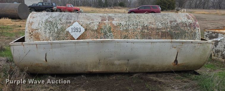 image for item FI0687 Diesel fuel tank