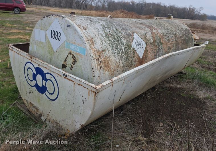 image for item FI0687 Diesel fuel tank