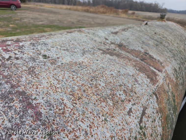 image for item FI0687 Diesel fuel tank