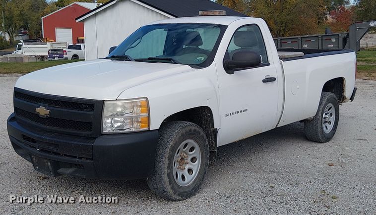 image for item FK0529 2011 Chevrolet Silverado 1500 pickup truck