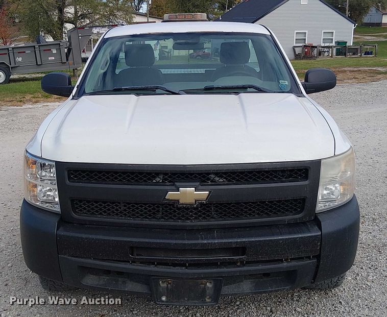 image for item FK0529 2011 Chevrolet Silverado 1500 pickup truck