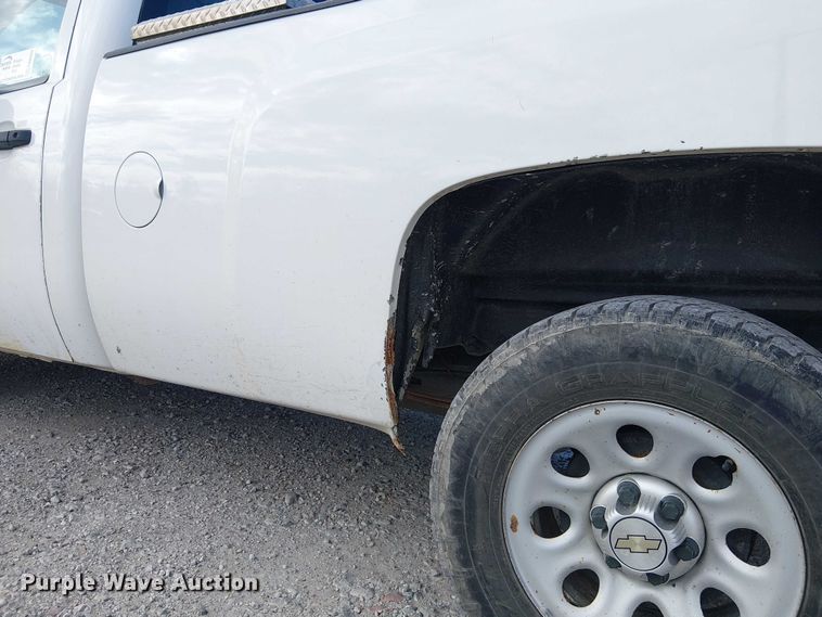 image for item FK0529 2011 Chevrolet Silverado 1500 pickup truck