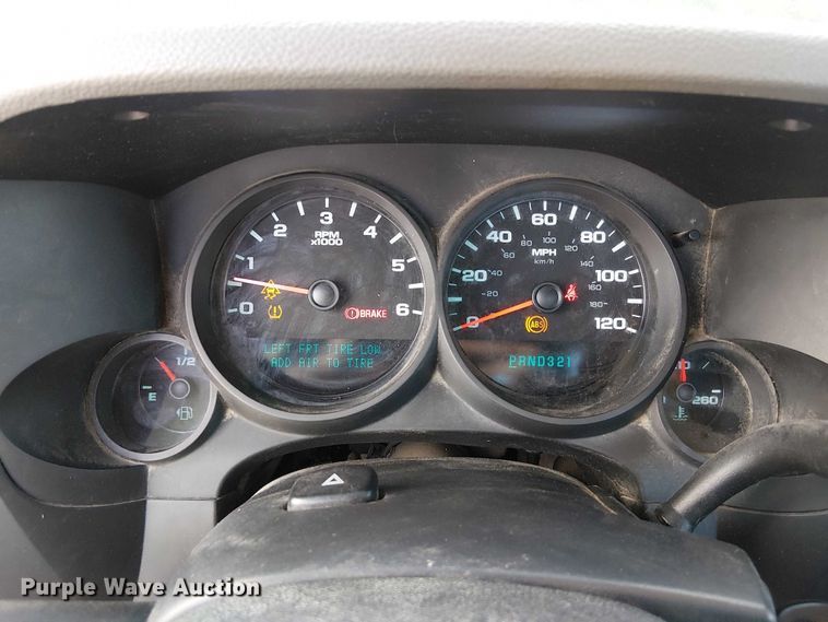 image for item FK0529 2011 Chevrolet Silverado 1500 pickup truck