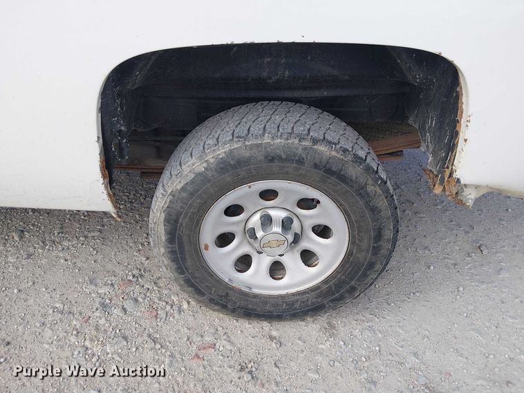 image for item FK0529 2011 Chevrolet Silverado 1500 pickup truck