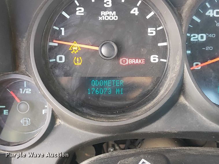 image for item FK0529 2011 Chevrolet Silverado 1500 pickup truck