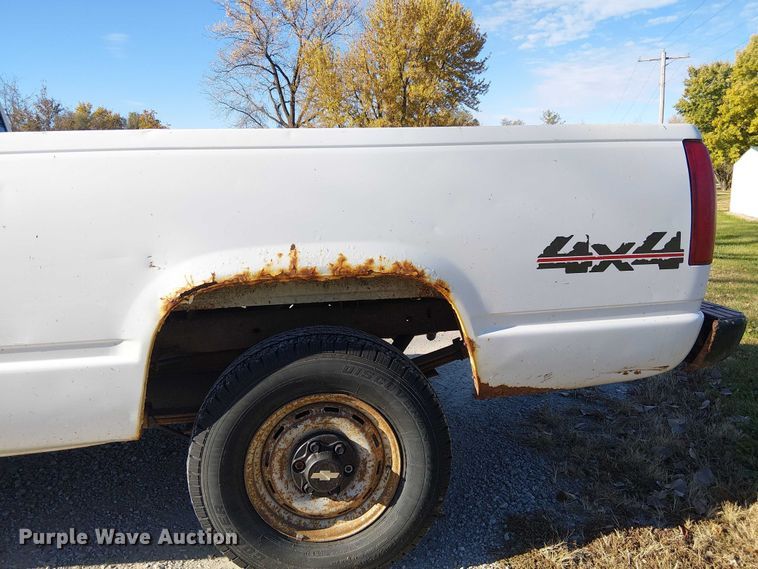 image for item FK0537 1998 Chevrolet K1500 pickup truck