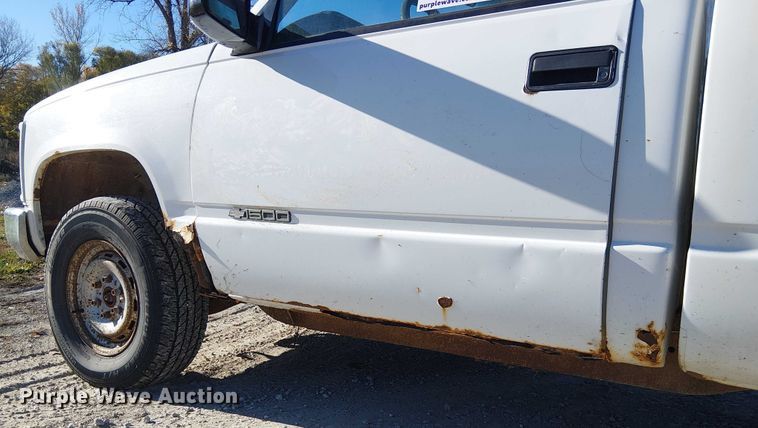 image for item FK0537 1998 Chevrolet K1500 pickup truck