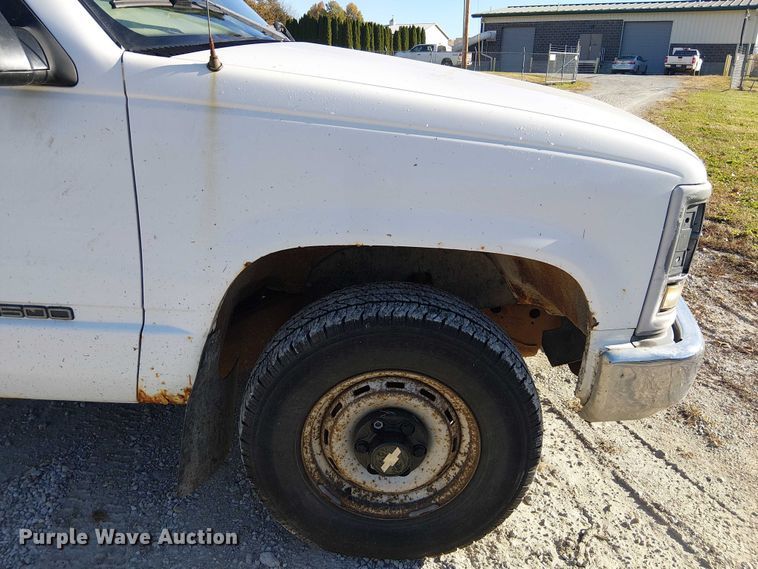 image for item FK0537 1998 Chevrolet K1500 pickup truck