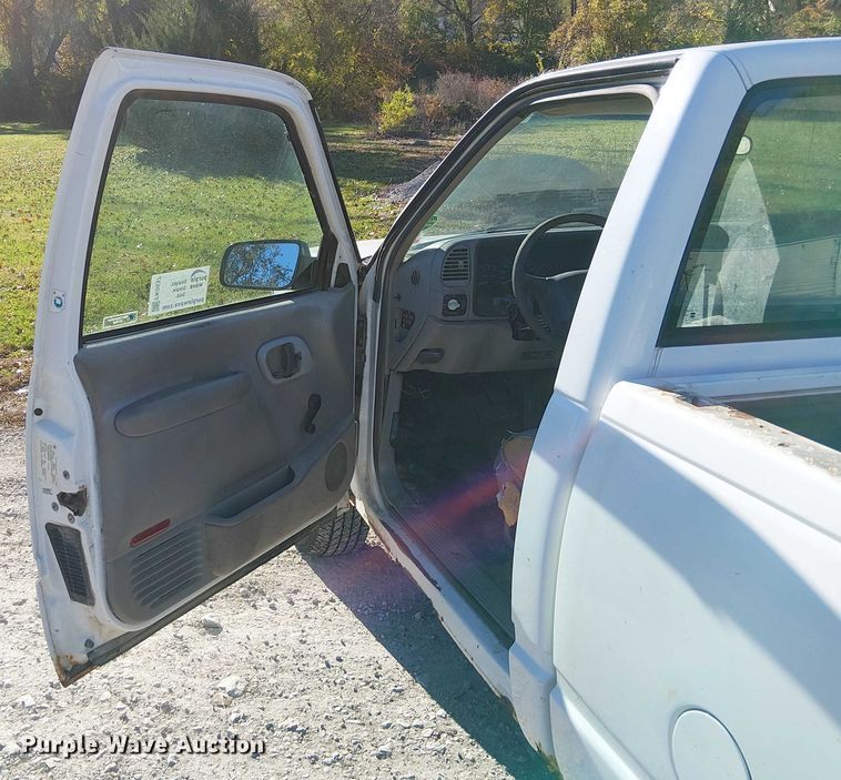 image for item FK0537 1998 Chevrolet K1500 pickup truck