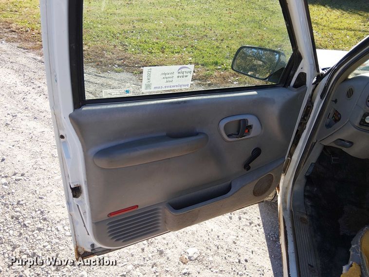 image for item FK0537 1998 Chevrolet K1500 pickup truck