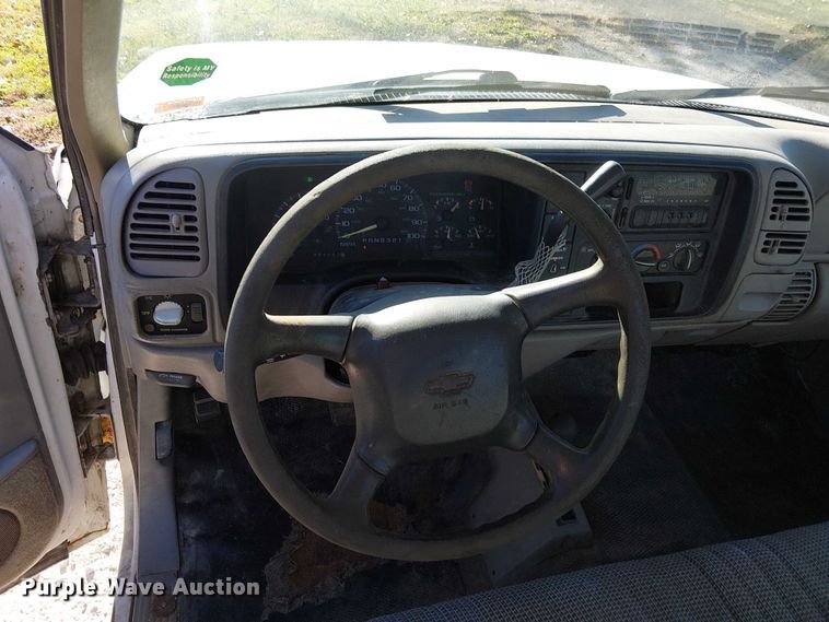 image for item FK0537 1998 Chevrolet K1500 pickup truck