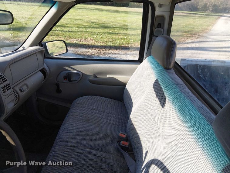 image for item FK0537 1998 Chevrolet K1500 pickup truck