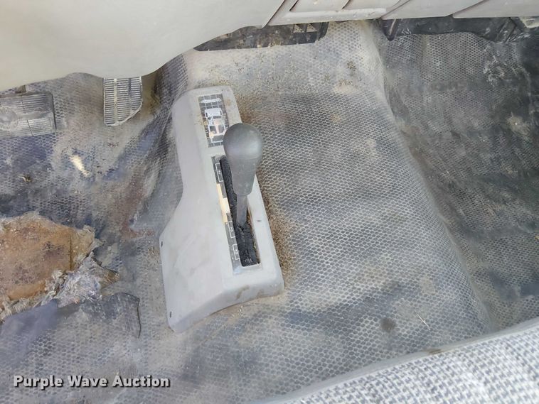 image for item FK0537 1998 Chevrolet K1500 pickup truck