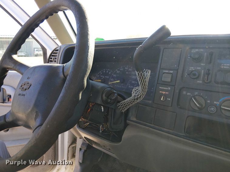 image for item FK0537 1998 Chevrolet K1500 pickup truck