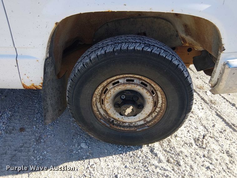 image for item FK0537 1998 Chevrolet K1500 pickup truck