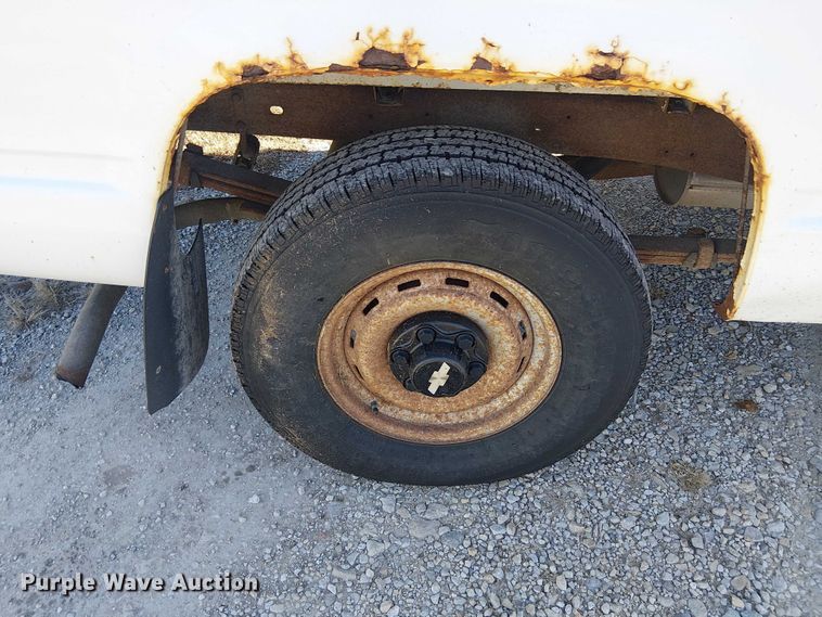 image for item FK0537 1998 Chevrolet K1500 pickup truck